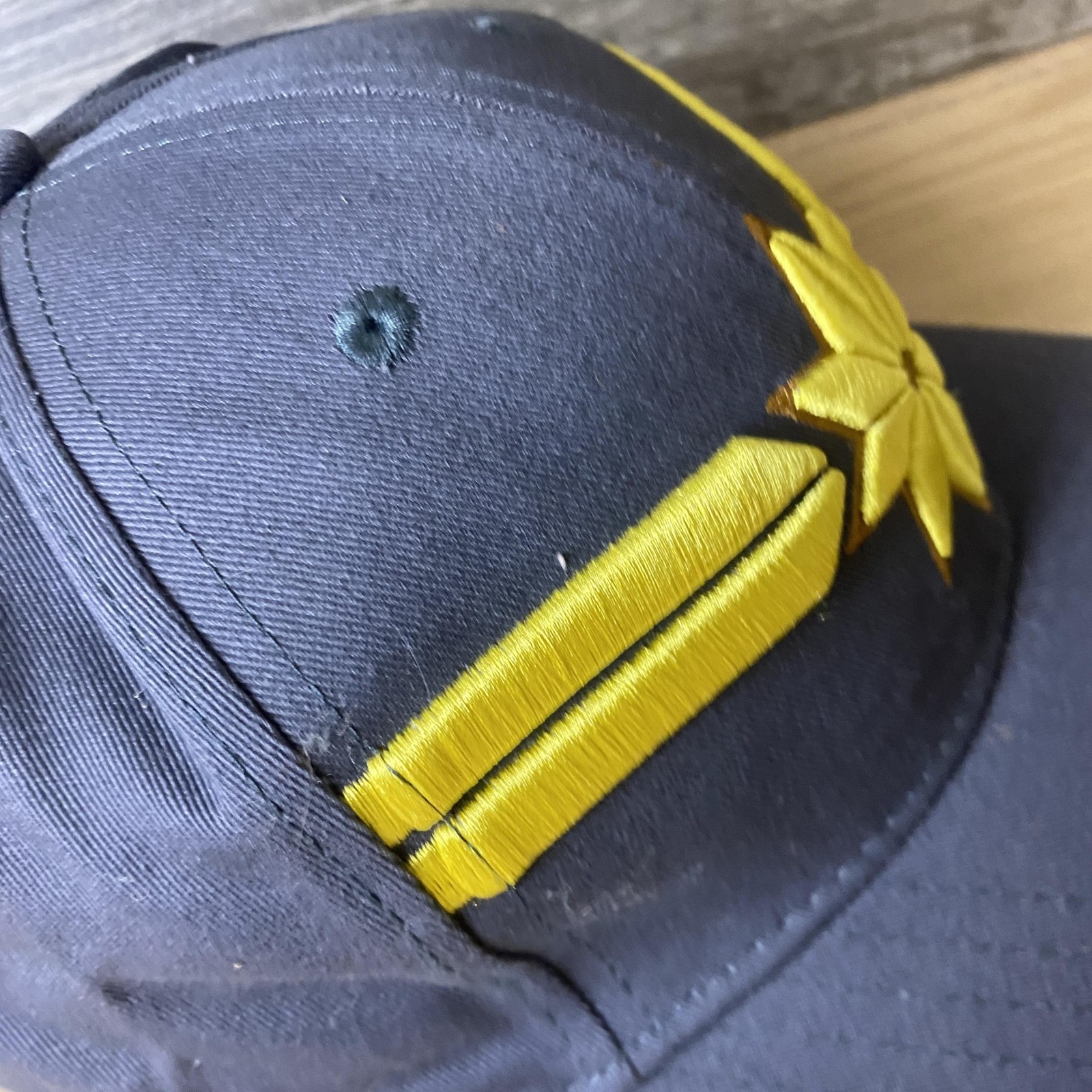 Captain Marvel Hat Cap Snap Back Gray Yellow Embr… - image 6