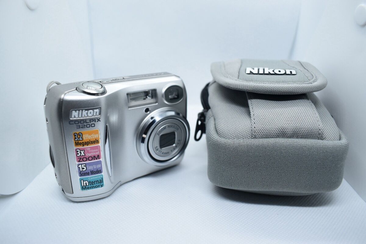 Nikon Coolpix 3200 3.2 MP Digital Camera Silver with 512MB Nikon Coolpix 3200 3.2 MP Digital Camera Silver with 512MB