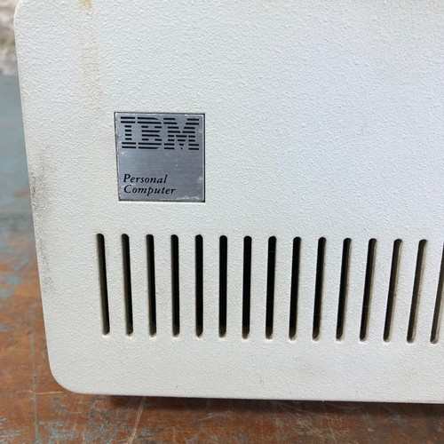 Vintage IBM PC XT 5150 Personal Computer - Complete Ready for Restoration - Picture 3 of 16