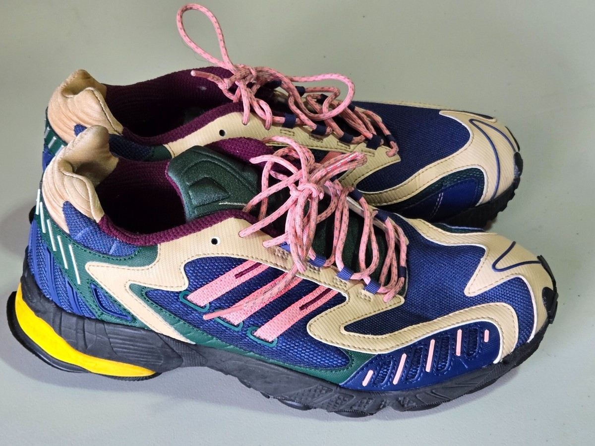 Adidas Mens Equipment Training Running Shoes size 9 PYV  display picture 2