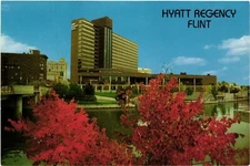 Vintage Postcard 4x6- HYATT REGENCY, FLINT, MI.