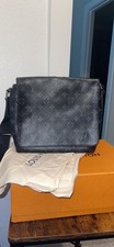 Men s Louis Vuitton Messages Bag