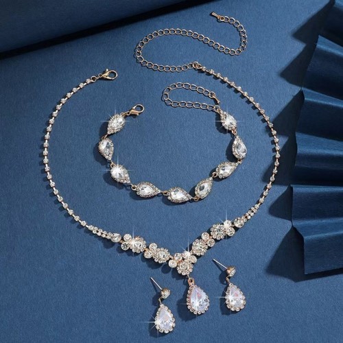Crystal Rhinestones Bridal Accessory Stylish Necklace Earrings Bracelet Ornament - Picture 4 of 8