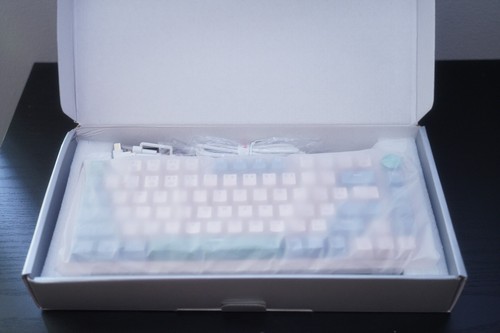Redragon K673 PRO 75% Wireless Gasket RGB Gaming Keyboard, Hot-swappable - 第 3/5 張圖片
