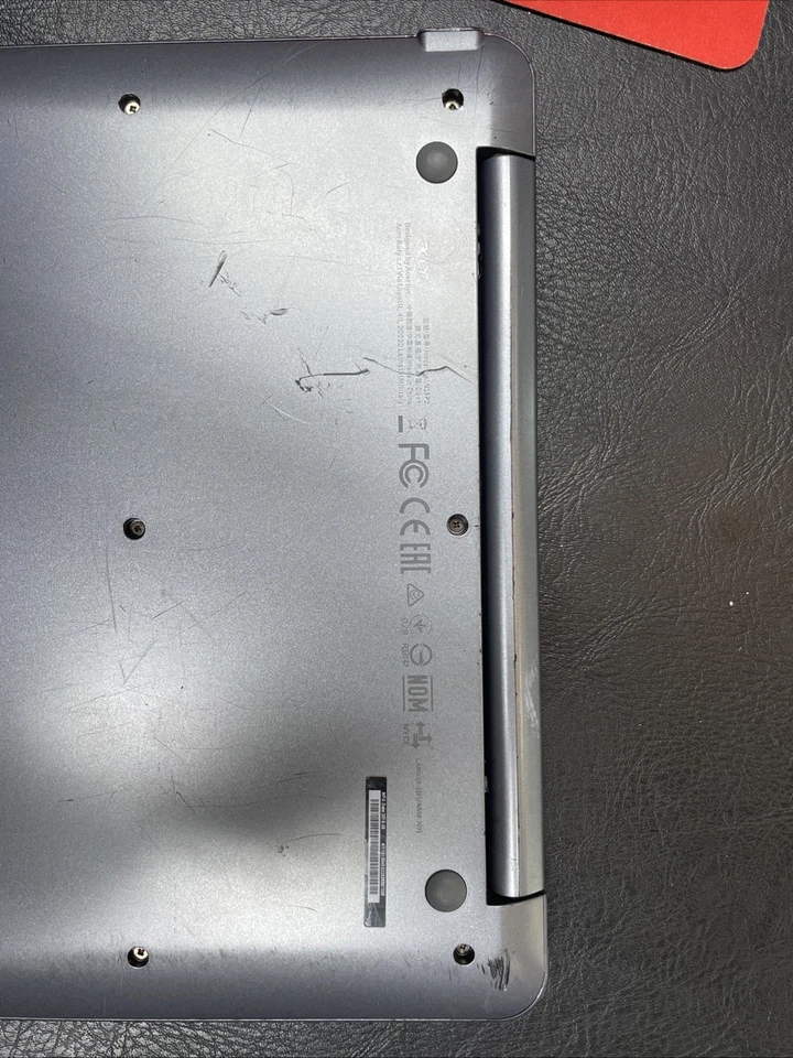 Acer N15P2 Keyboard Dock with USB Ports For Parts - Image 4 of 4