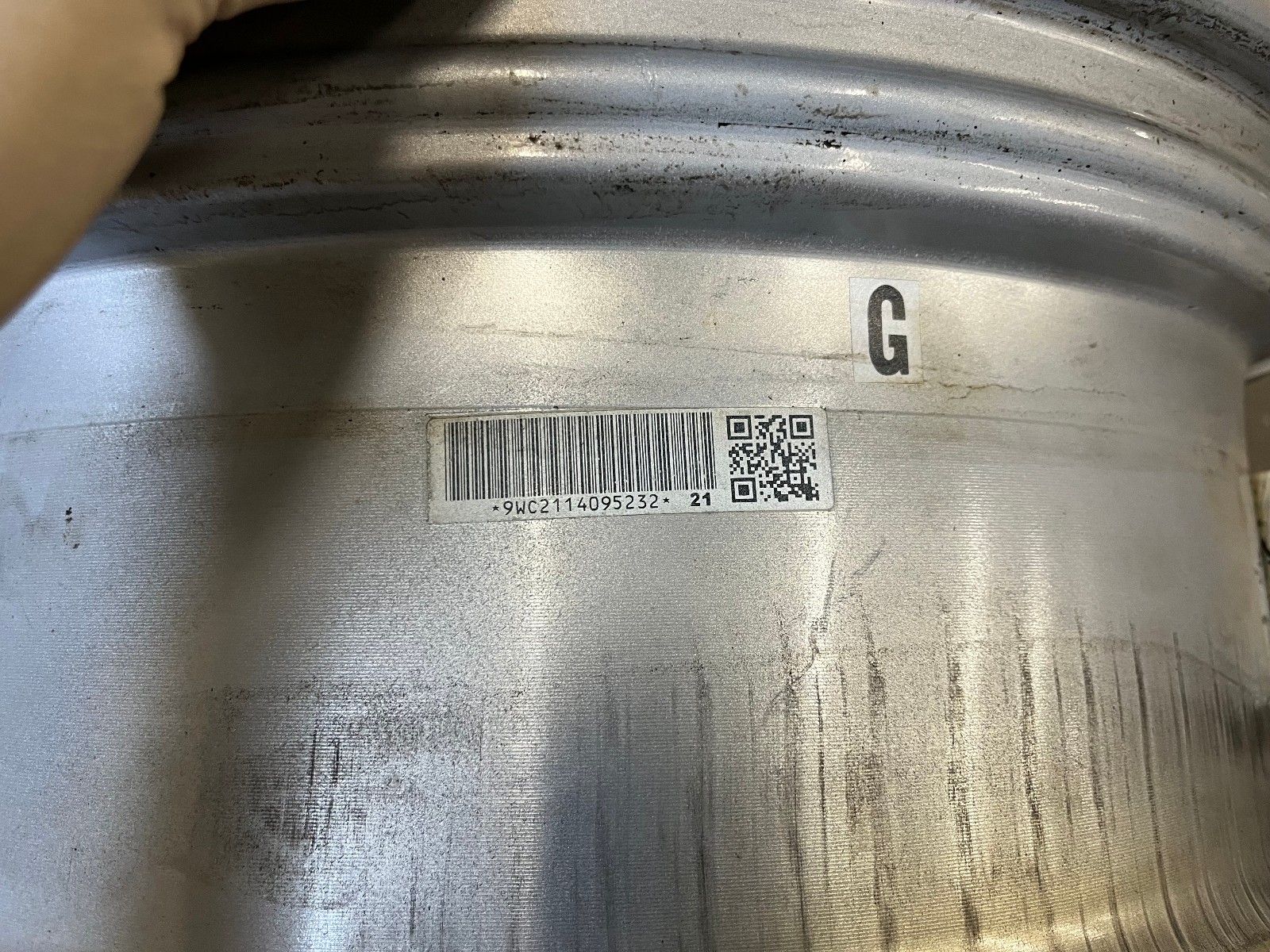1 Genuine Ferrari 458 20" 5-Star Wheel