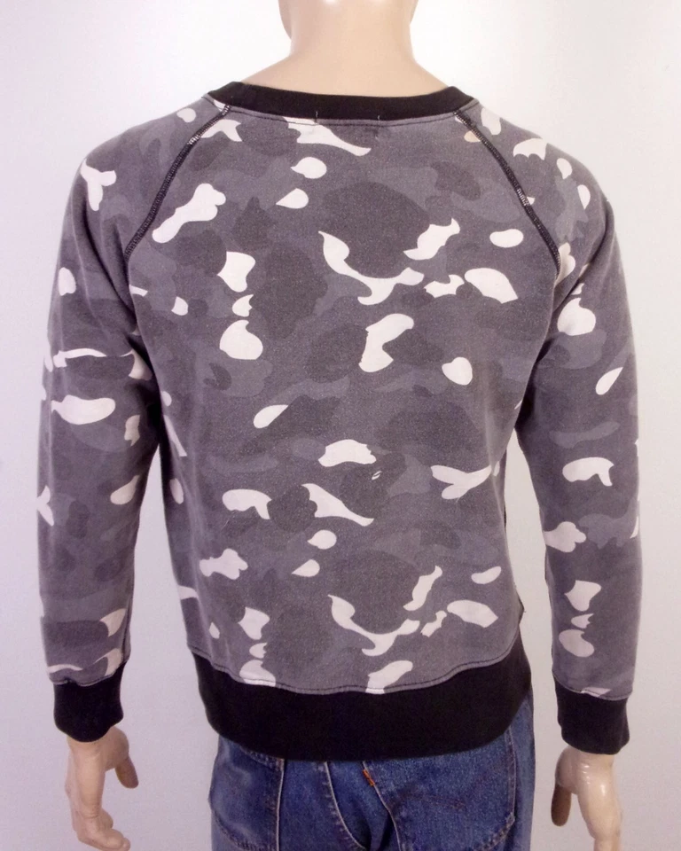 EUC A Bathing Ape BAPE Crew Sweatshirt Gray Camo Shark Camouflage Hip Hop Rap S - Image 4 of 4