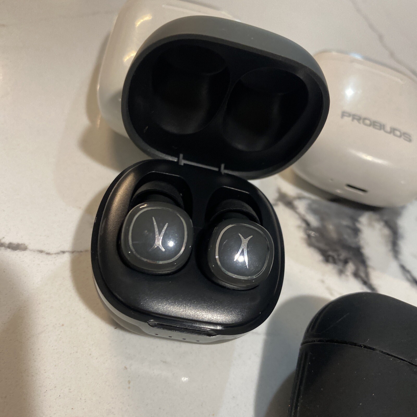 Lot Of New Wireless Earbuds eBay