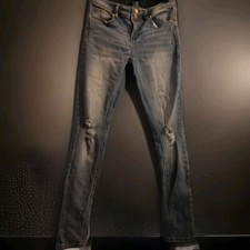 INDIGO REIN size 9 29 L 27 Med Light Wash Distressed Skinny Jeans