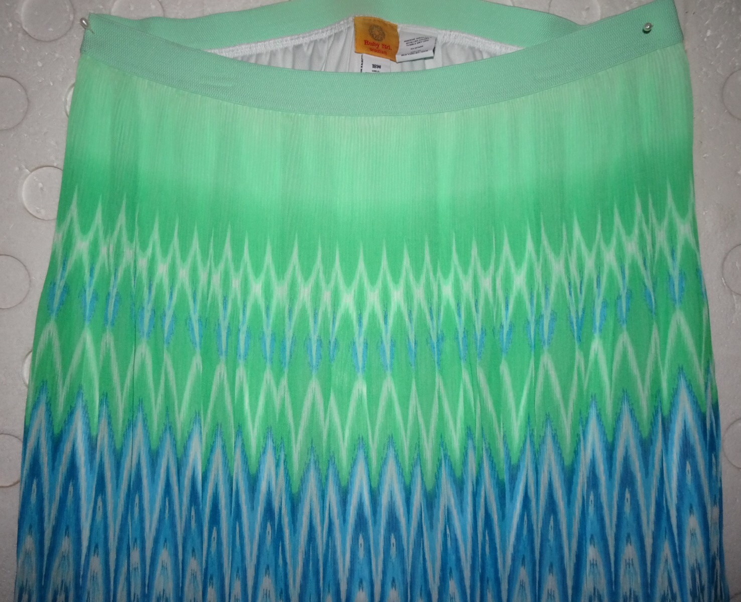 RUBY RD Pleated Chiffon Geometric Maxi Skirt Elas… - image 6