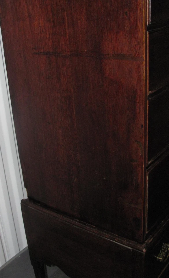 Cajonera antigua de roble inglés Queen Anne Highboy circa 1750 Foto 4 de 4