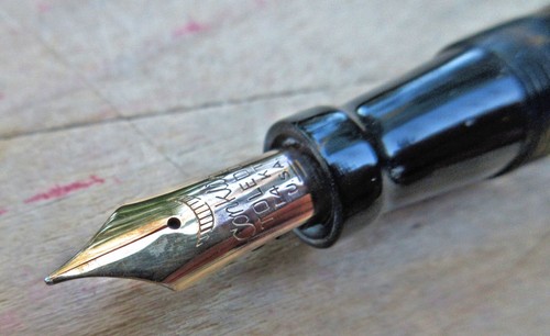 Conklin Endura Fountain Pen - Fine Conklin 14k nib - Picture 4 of 14