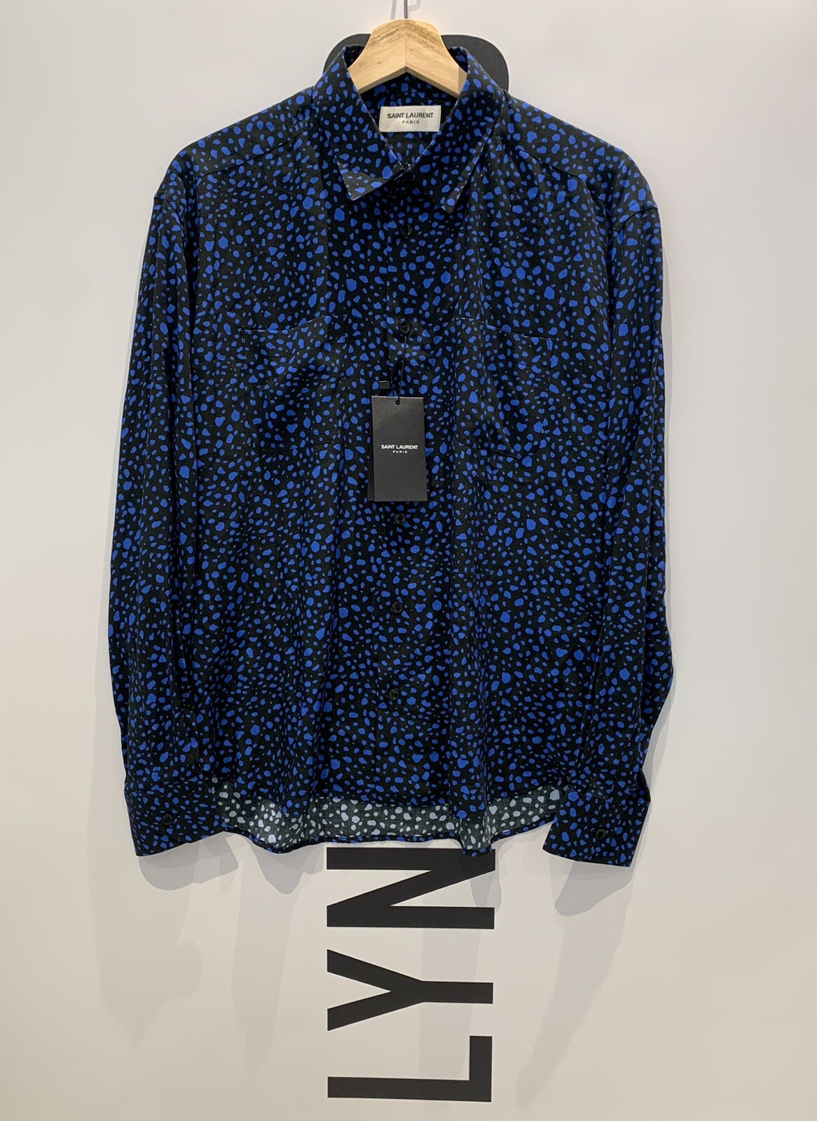 Camicia Saint Laurent blu e nera con stampa maculata ritagliata taglia 40 prezzo consigliato £ 565