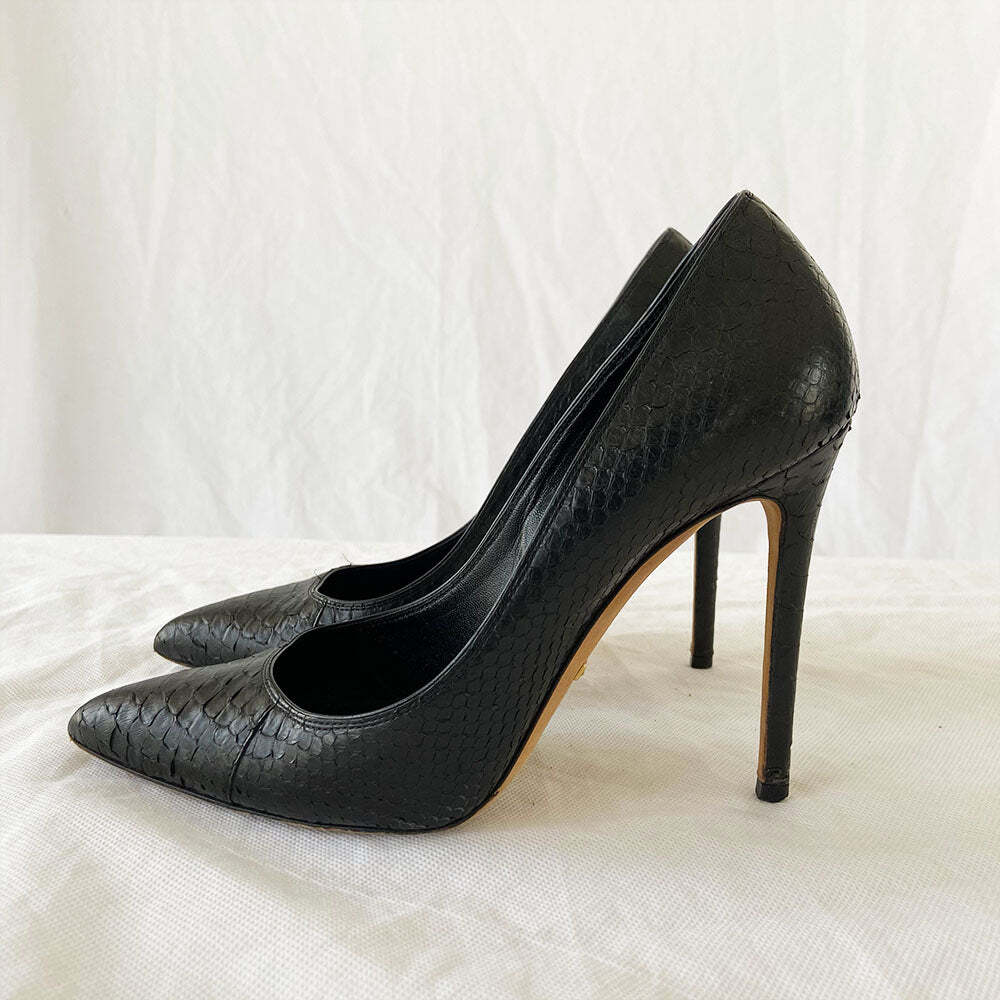 Gucci Python Black Pointed-Toe Pumps - image 3