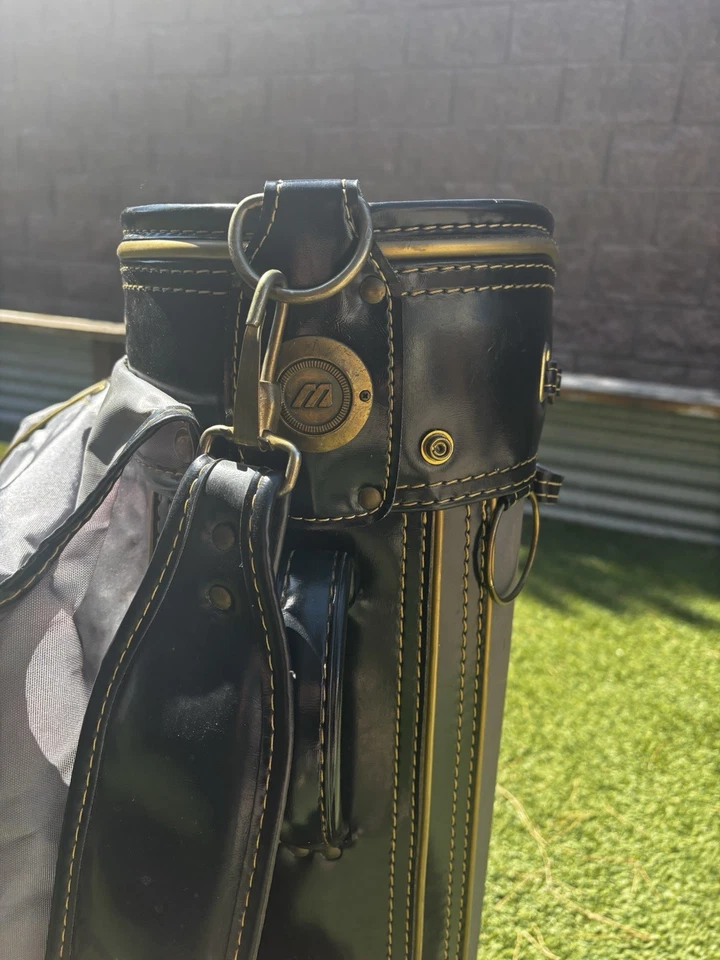 Carro de golf vintage Mizuno de cuero de lona con detalles de latón bolsa de 6 vías negro con lluvia... Foto 2 de 4