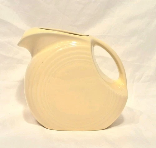 Vintage Homer Laughlin Fiesta Lrg 64oz Disc Pitcher Pale Yellow Fiesta Ware USA
