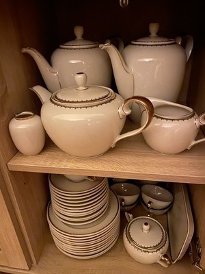 Hutschenreuther Arzberg Iris Elfenbein Kaffee- u.Teeservice 12 Personen 44Teile