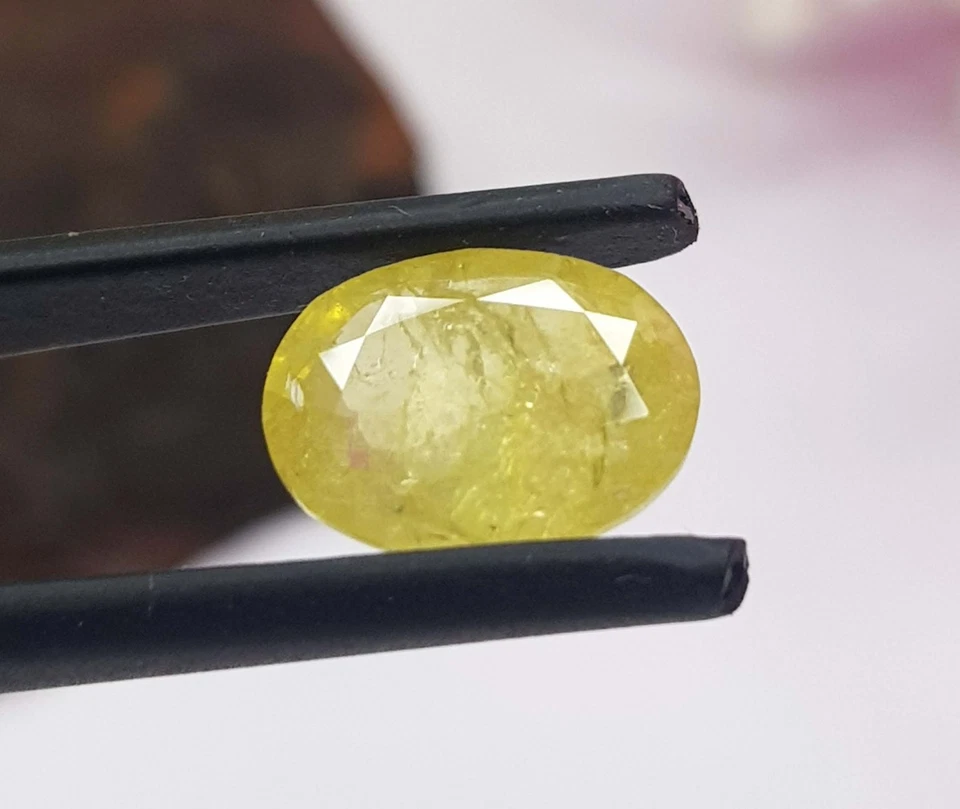 4.06 Carat Golden Yellow Sapphire | Oval Cut Africa Mines Unheated Gemstone - Image 4 of 4