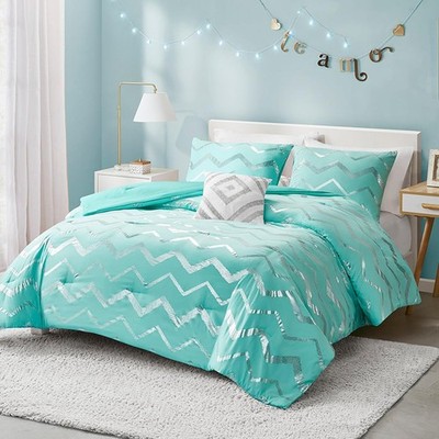 Codi Metallic Teal and Silver Comforter Set , Full / Queen Size, Cute Aqua