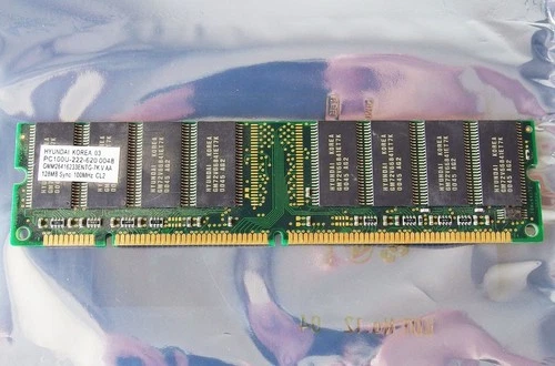 Hyundai GMM26416233ENTG-7K V AA 128MB PC100 CL2 168-pin DIMM SDRAM