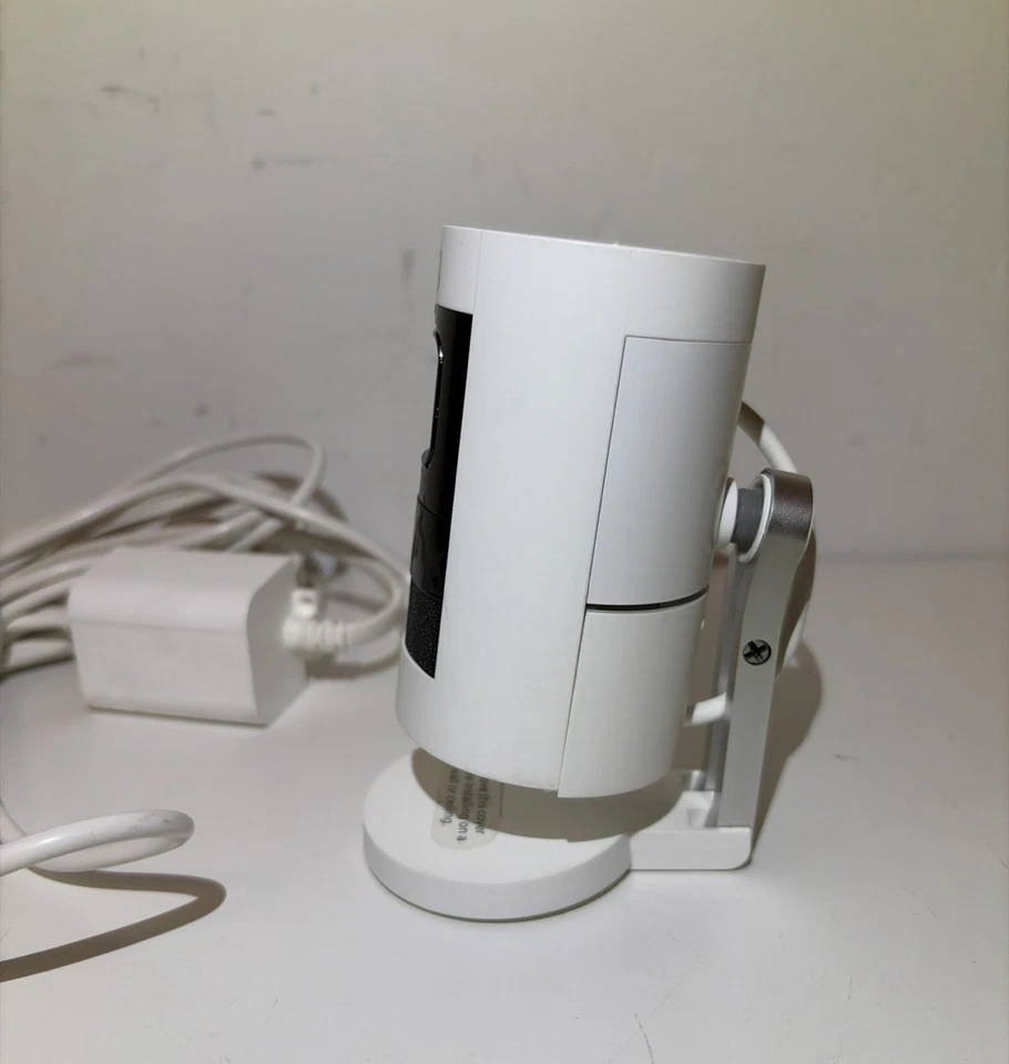 Cámara de seguridad Ring Stick Up Cam Elite PoE HD con cable blanca con base + alimentación Foto 2 de 4