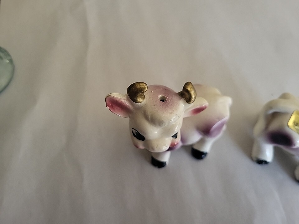 Purple Cows Salt And Pepper Shakers AA 5 Broken Ear eBay