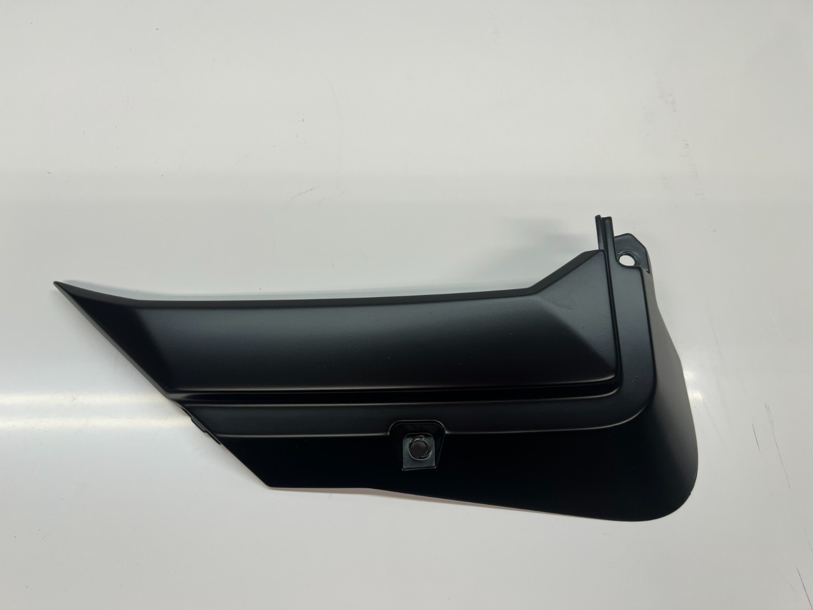 LAMBORGHINI AVENTADOR LP700 PASSENGER RIGHT SIDE RH MOLDING COVER OEM 470853510A