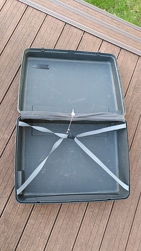 Delsey Hardshell Suitcase with 2 Wheels and Key ROBUST - good size for most - Picture 8 of 12