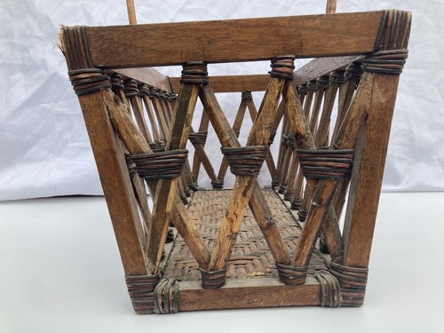 Vtg Rattan Bamboo Mid Century Wicker Tote Carrier Basket Tiki Boho Bentwood - Picture 15 of 24