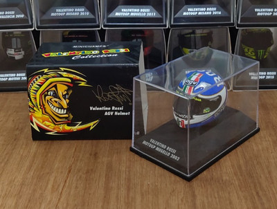 Minichamps 1/8 helmet Valentino Rossi MotoGP Mugello 2003.