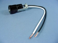 Leviton 10014-500 Candelabra Base Lamp Holder Light Socket Keyless 75W 125W Bulk