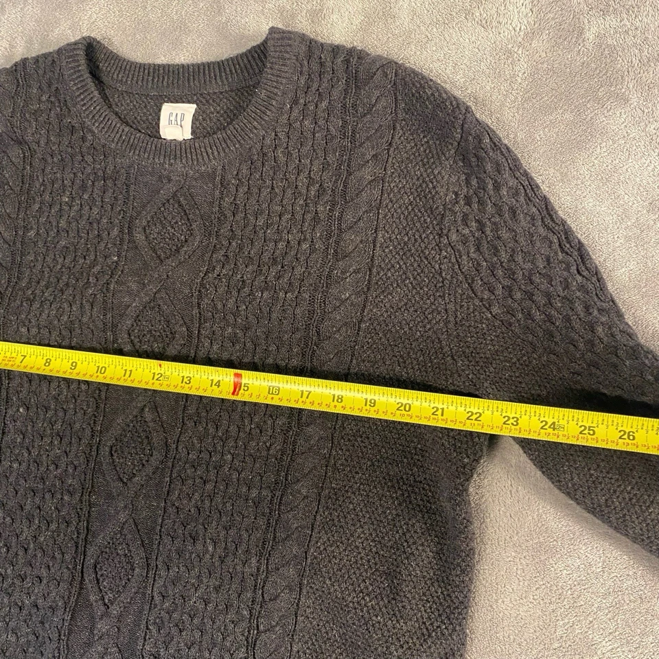 GAP Men’s Gray Cable Knit Sweater Cotton Blend Heavy Size Medium - Image 3 of 4