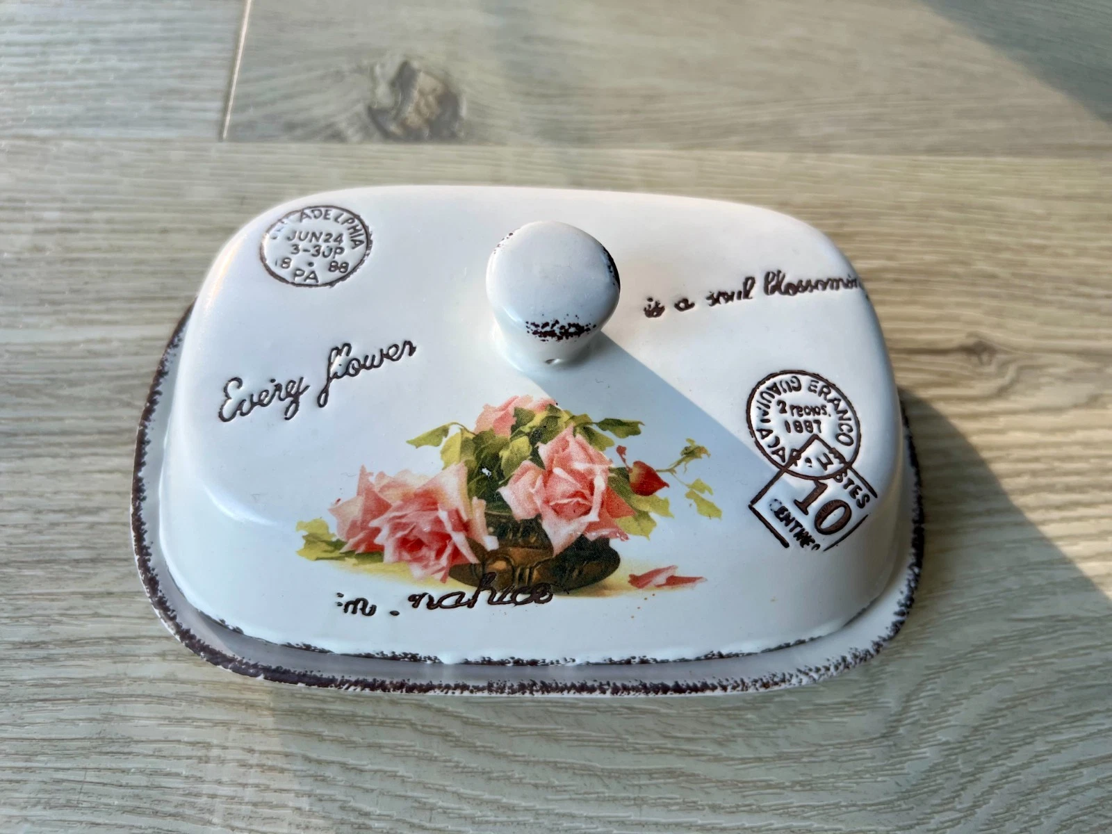 Maestro Ceramic Butter Dish w/ Lid Rose Print Shabby Chic White
Opens in a new window or tab