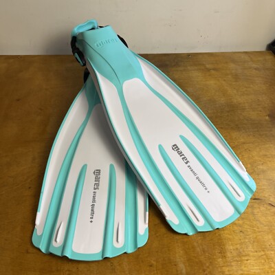 Mares Avanti Quattro + Small Aqua Open Heel Scuba Diving and Snorkeling Fins