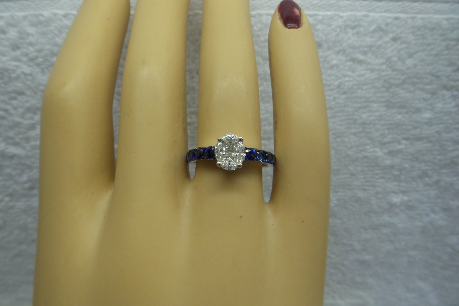 Fine Quality Solid 18kt. "Illusion" Unique Cut Di… - image 1