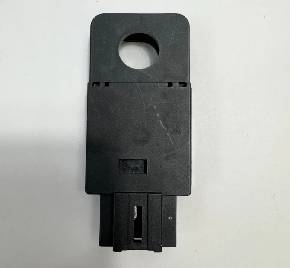 Interruptor de luz de freno Carquest SBA1013 compatible con GM Cadillac Juego de 2 Foto 2 de 4