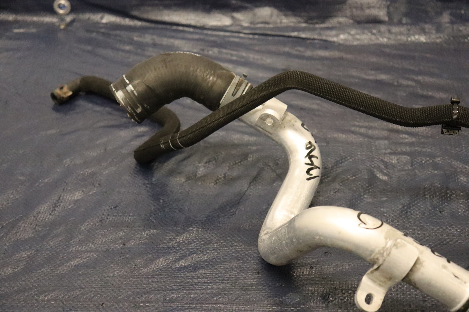 2012 AUDI R8 5.2 QUATTRO SPYDER V10 OEM FRONT OUTER RADIATOR COOLANT PIPE #1256