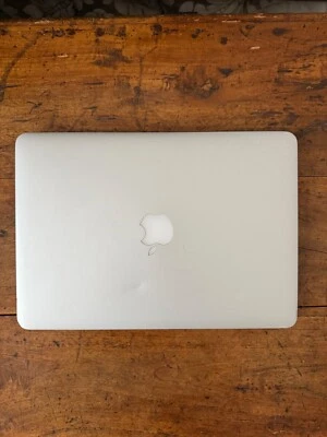 Apple MacBook Pro 13,3" Retina (256GB SSD, Intel Core i5 5a generazione, 2,7GHz,