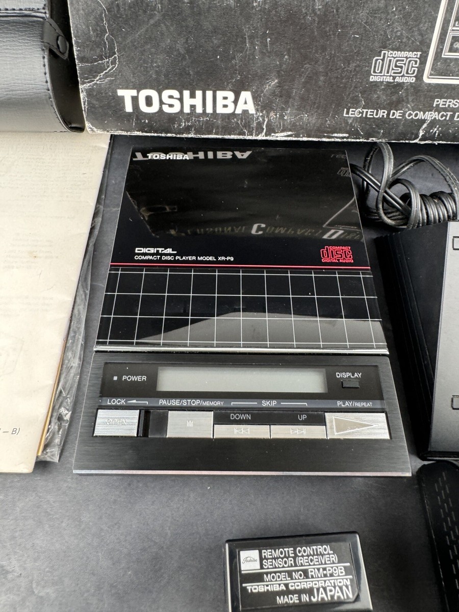 TOSHIBA ポータブルCDプレーヤー XR-P9