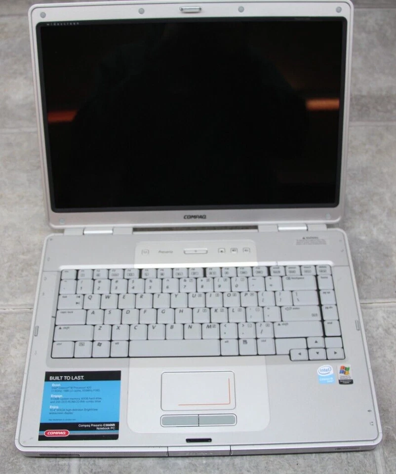 Compaq Presario C304NR Win 7 FOR PARTS OR REPAIR LAPTOP ONLY - Image 2 of 4