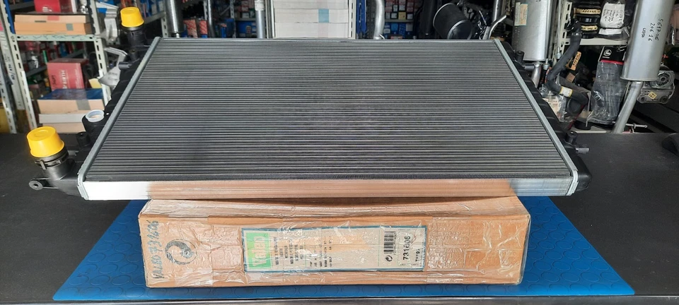 731606 RADIATORE:AUDI A3 TT SEAT LEON TOLEDO II SK OCTAVIA I VW BORA I GOLF IV — 第 2/4 张图片