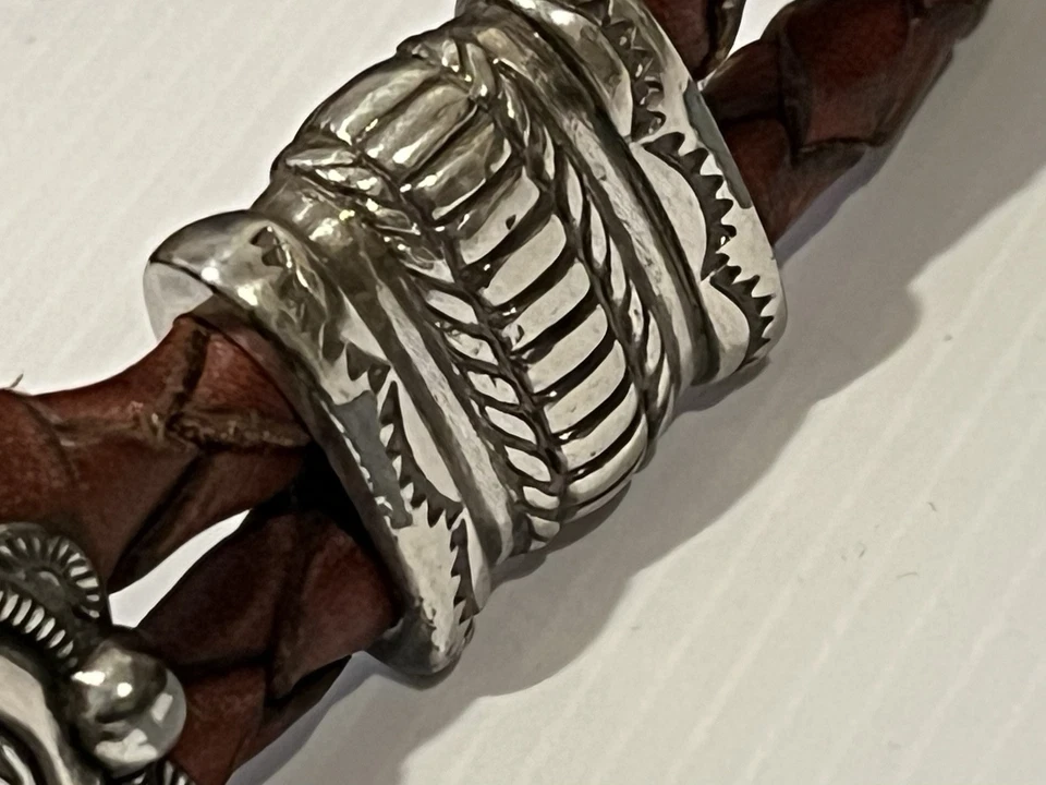 Fivela de cinto vintage Justin trançado prata Conchos Montana folheada a prata latão 26 - Imagem 4 de 4