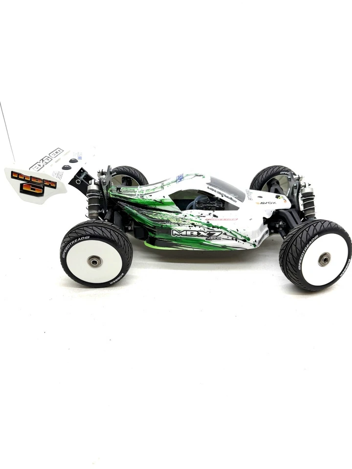 Mugen Seiki MBX7 Eco 1/8 Scale 4WD Nitro Buggy Roller NEW NEVER RAN - Image 4 of 4