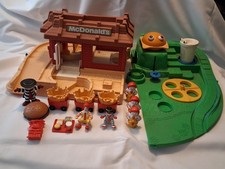 Vintage Fisher Price Little People McDonalds Playset 2552