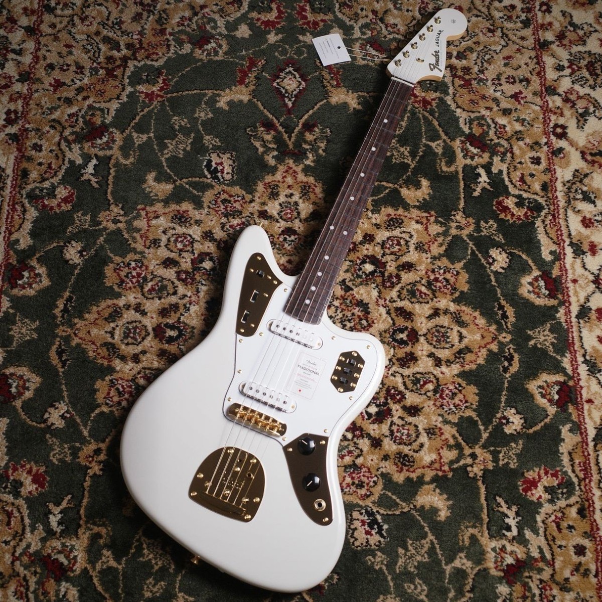 【ヴィンテージ】シルクブレザー　ホワイト USA Fender Traditional 2025 Collection 60s Jaguar White Pearl Limited