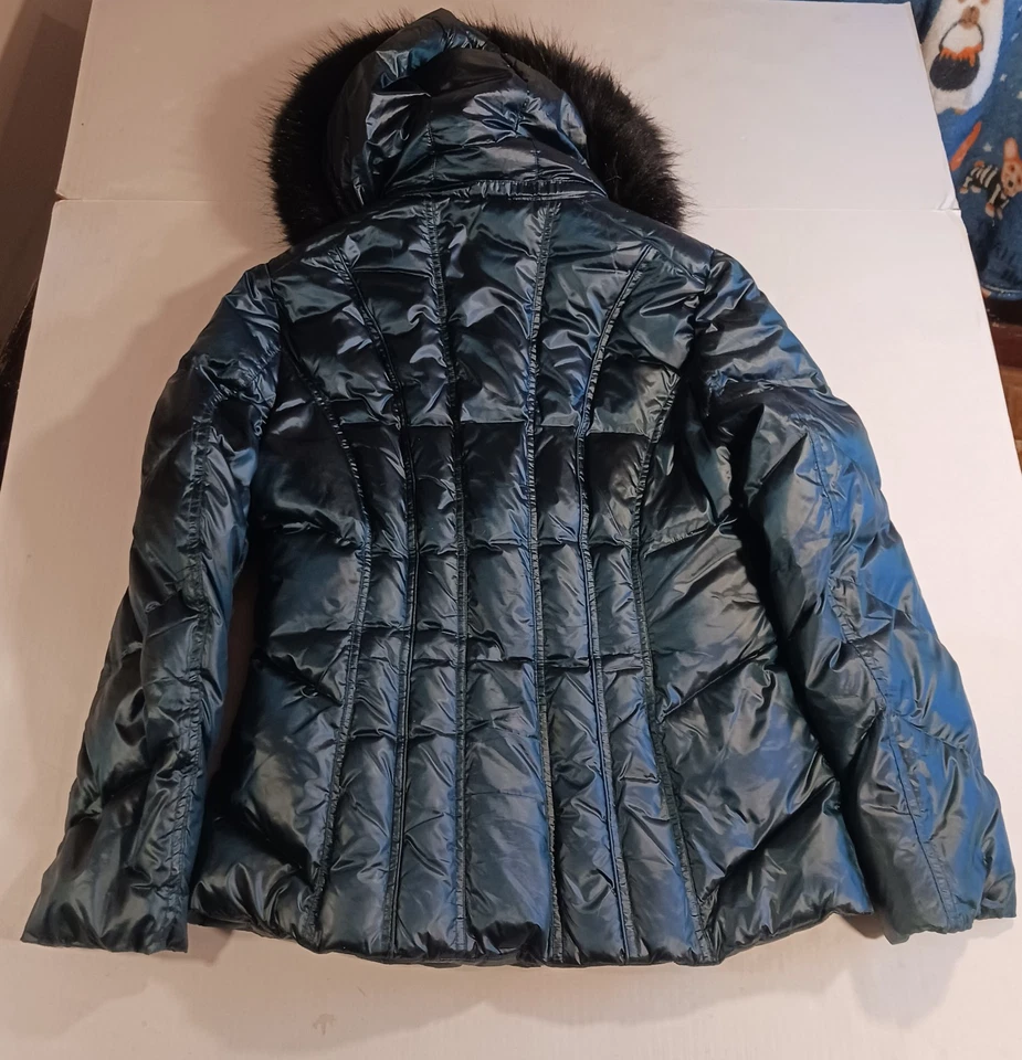 Bonita chaqueta de abrigo acolchada con capucha negra M verde para mujer Calvin Klein’s Foto 3 de 4