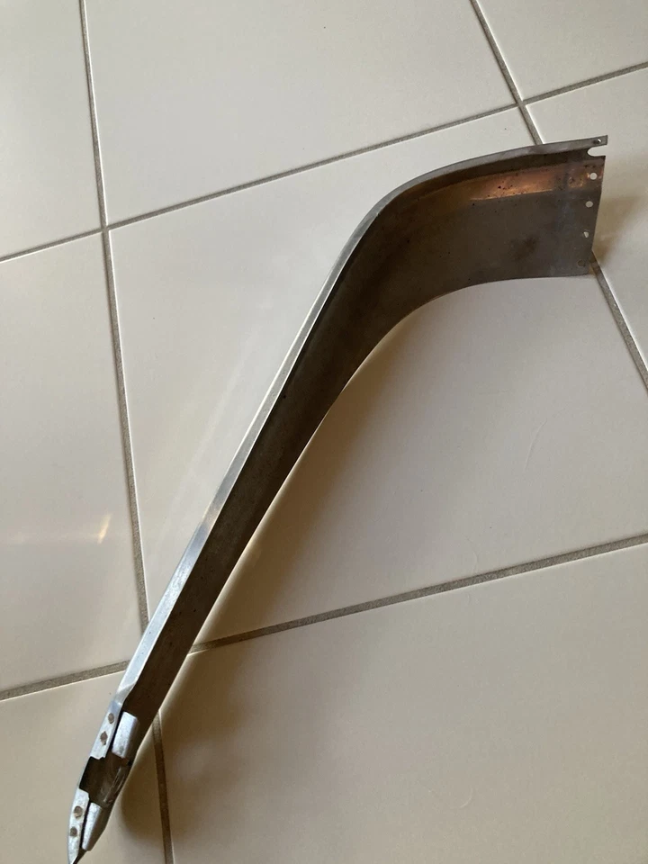 Левый задний бампер из нержавеющей стали для Alfa Romeo GTV 1300-1600 1750 2000 - Изображение 3 из 4