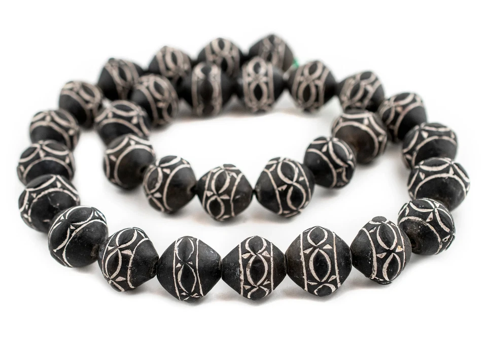 Cuentas de arcilla Malí negras bicónicas diseño tribal 20 mm africanas blancas y negras hechas a mano Foto 3 de 4
