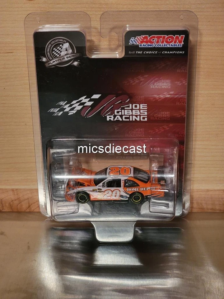 RARO HO 2010 Joey Logano #20 Home Depot Platinum Action Nascar 1:64 Gibbs Nuevo en Paquete Foto 2 de 3