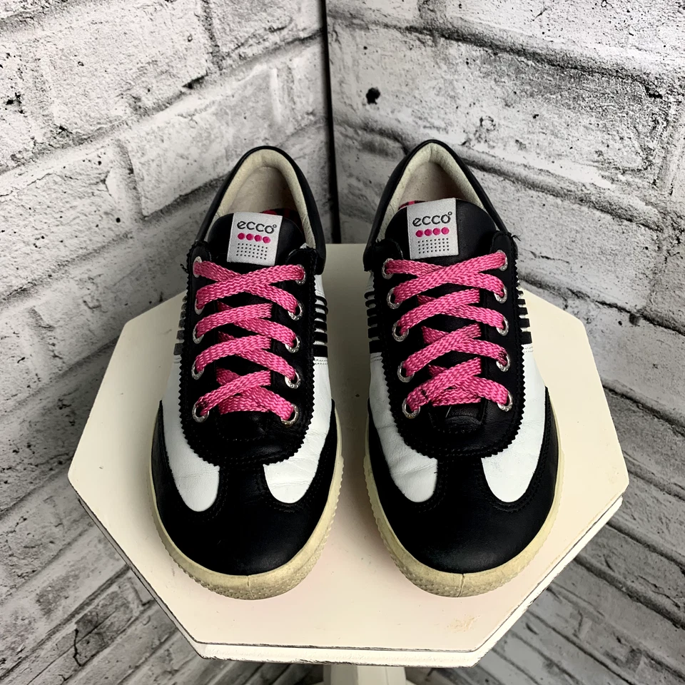 Zapatos de golf Ecco para mujer 6,5 o 37 negro blanco rosa sin clavos Hydromax informales Foto 2 de 4